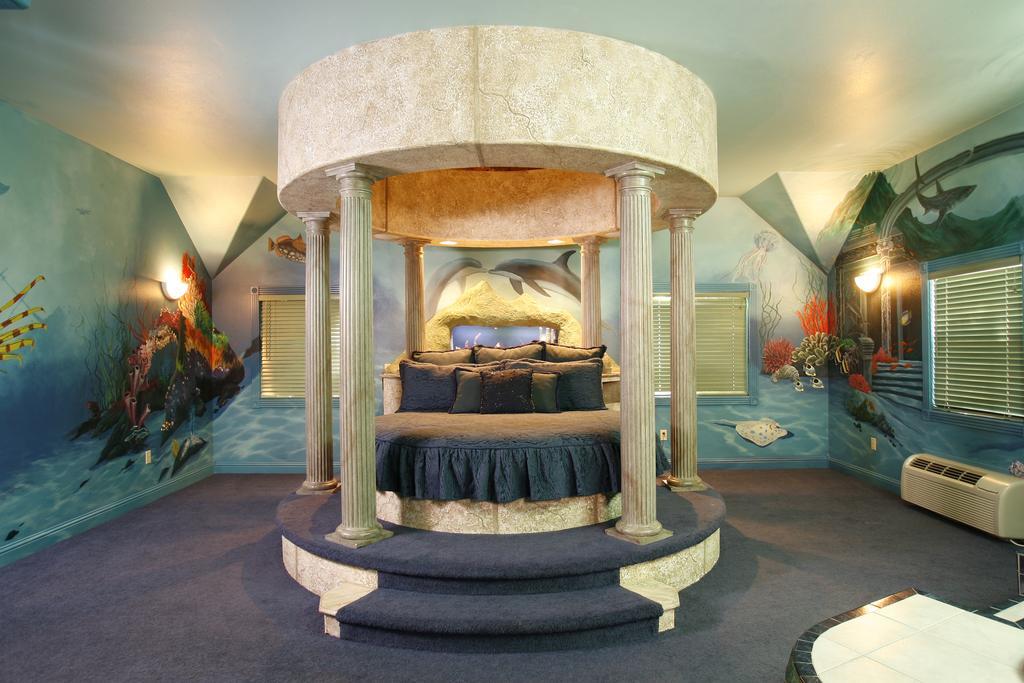 Black Swan Inn Luxurious Theme Rooms Поукателоу Стая снимка